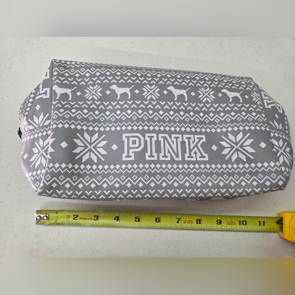 Victoria's Secret PINK - Cosmetic/toiletry Bag - Picture 1 of 3